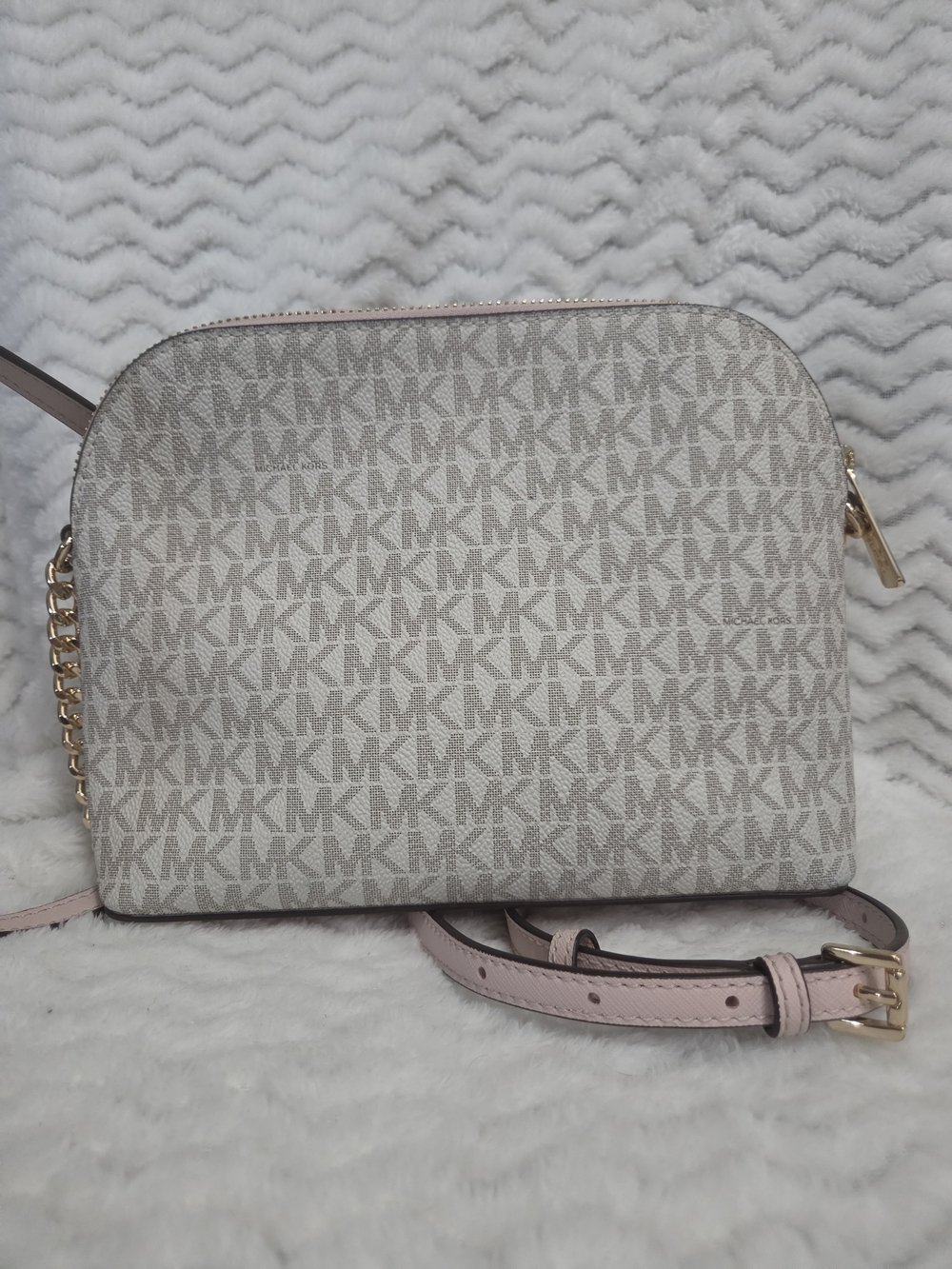 Michael Kors Beige/Gold MK Jet Set Crossbody Bag - Picture 3 of 6
